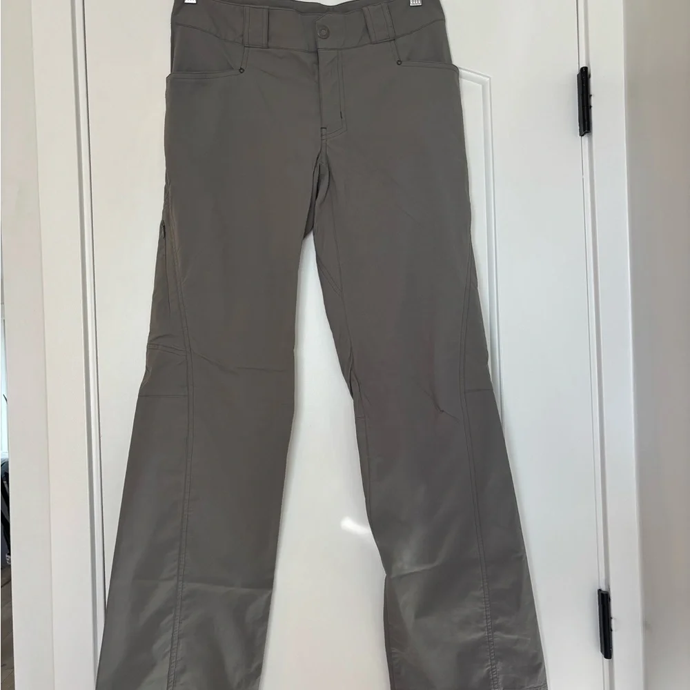 Arc’teryx Rampart Pants women’s gray lightweight hiking outdoor trekking Size 4